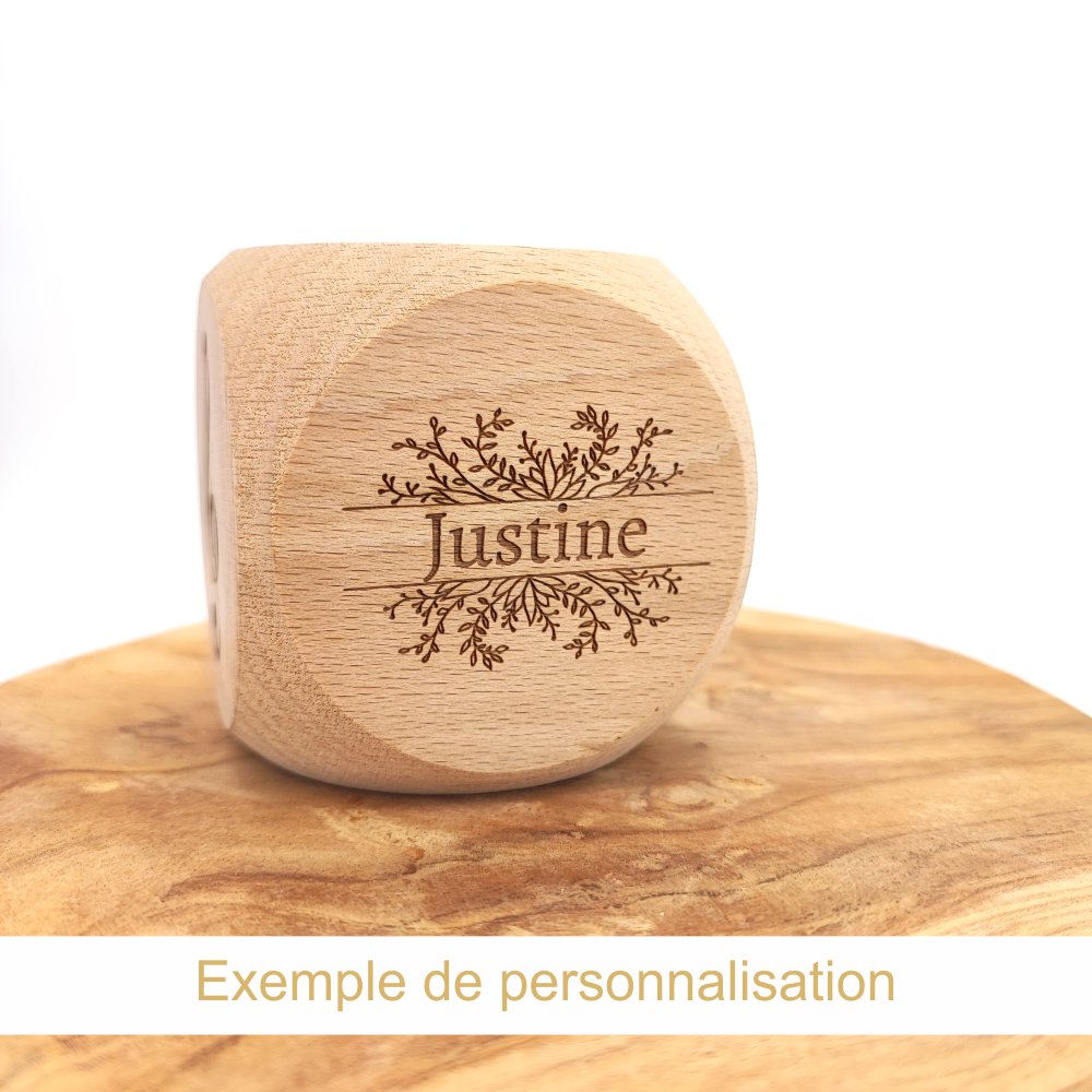 Dé en bois 100% personnalisable – Image 6