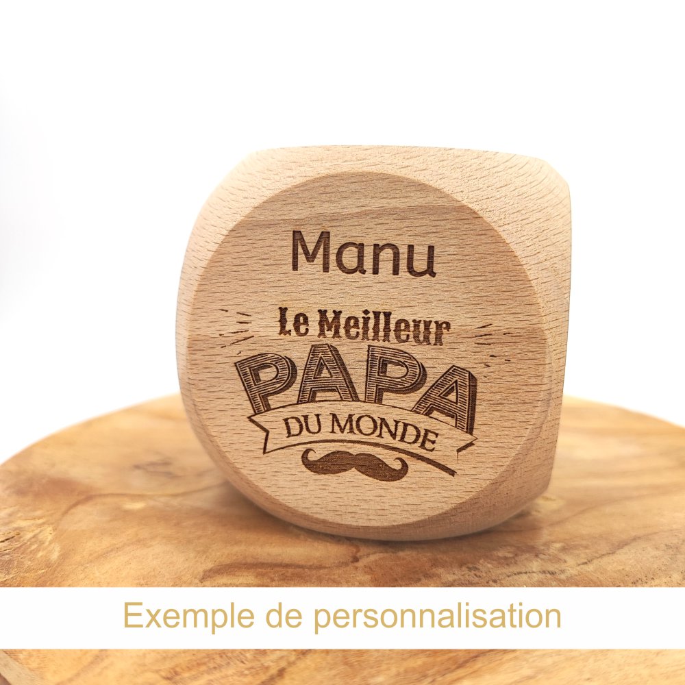 Dé en bois 100% personnalisable – Image 3