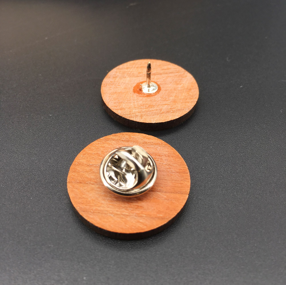 Le Pin’s bois le 100% personnalisable – Image 5