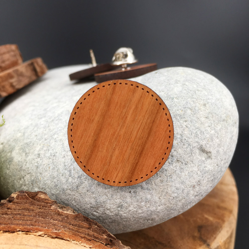 Le Pin’s bois le 100% personnalisable – Image 4